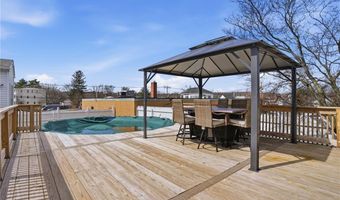 16 Brown St, North Providence, RI 02904