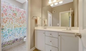 20405 SAVIN HILL Dr, Ashburn, VA 20147