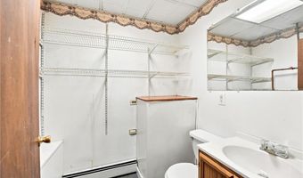 217 Narragansett St, Cranston, RI 02905