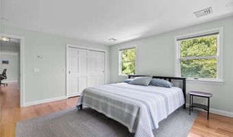 30 Battery Ln, Jamestown, RI 02835