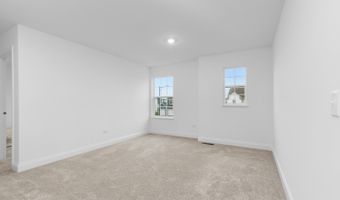 1014 Dr. John Burkey, Algonquin, IL 60102