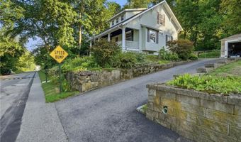 36 Harris Ave, Johnston, RI 02919