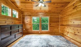 176 Rivers Edge Ln, Benton, TN 37307
