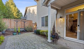 12635 SW NIGHT HERON Ln 104, Beaverton, OR 97007