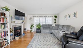 14 Abbey Rd, Brentwood, NH 03833