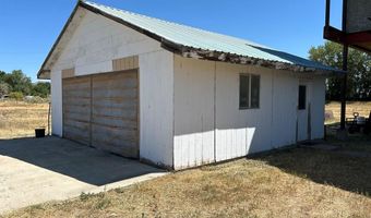 20450 N Main St, Carey, ID 83320