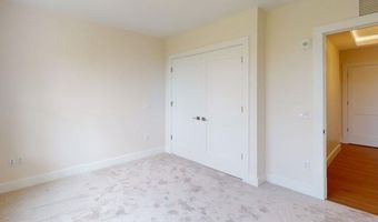 1 Longview Dr 208, Atkinson, NH 03811