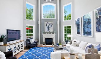 22530 FOREST RUN Dr, Ashburn, VA 20148