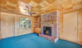 154 Walnut Dr, Amherst, OH 44001