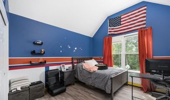 291 Old Oxford Rd, North Smithfield, RI 02896