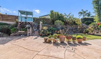 2245 Nob Hill Dr, Carlsbad, CA 92008