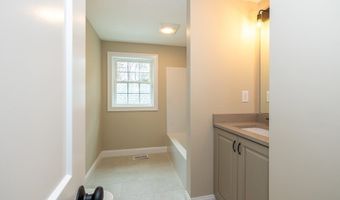 55 Richardson St, Billerica, MA 01821