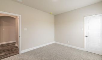 214 Navajo Trl, Alvarado, TX 76009