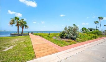 130 Bay Harbor Dr 4, Aransas Pass, TX 78336