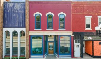 103 E Main St, Anamosa, IA 52205