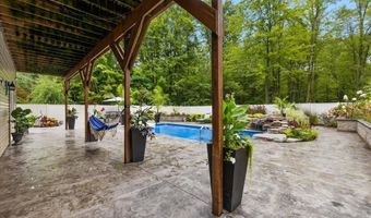 6182 High, Algonac, MI 48001