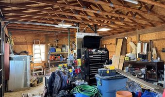 1320 Lake Dr, Ashland, OH 44805