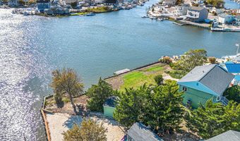 148 E Raritan Dr, Little Egg Harbor, NJ 08087