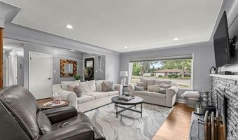 15823 Rose Dr, Allen Park, MI 48101