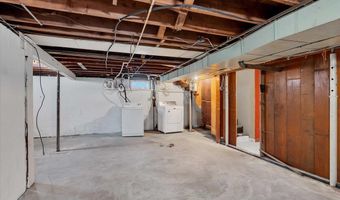 213 Shaker Rd, Albany, NY 12211