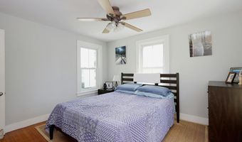 30 Elizabeth St, Bethel, CT 06801