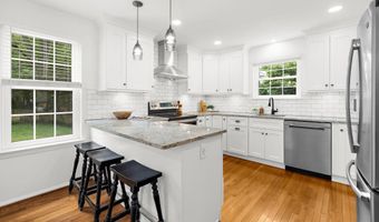 291 COLLEGE MANOR Dr, Arnold, MD 21012
