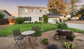 435 W Hawthorne St, Fallbrook, CA 92028