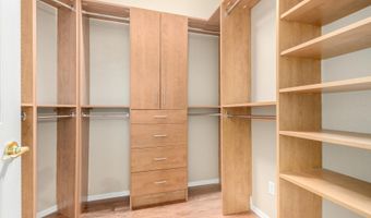 1410 E COUNTY DOWN Dr, Chandler, AZ 85249