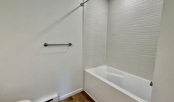 2004 Bayshore Rd Rd, Villas, NJ 08251