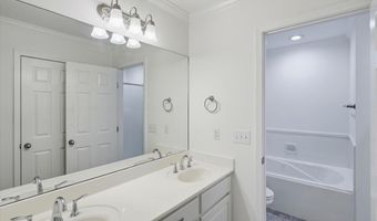 309 Greensboro Dr, Brandon, MS 39047