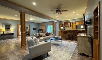 3906 NE Cadbury Ave, Bentonville, AR 72712