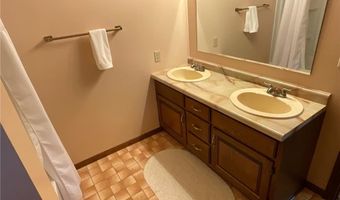 2701 4th Ave NW, Austin, MN 55912