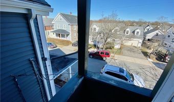 67 Roseneath Ave 2, Newport, RI 02840