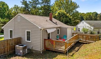 703 Eastview Dr, Asheboro, NC 27203