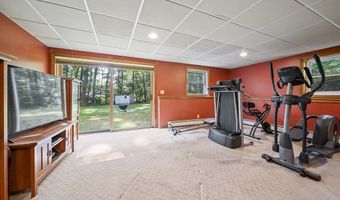 21 Woodman Rd, Amesbury, MA 01913