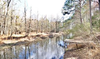 123 Westover Dr, Adel, GA 31620