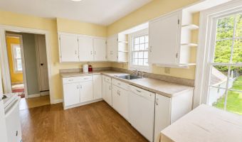 443 Amity Rd, Bethany, CT 06524