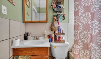 428 Canova Dr, Akron, OH 44319