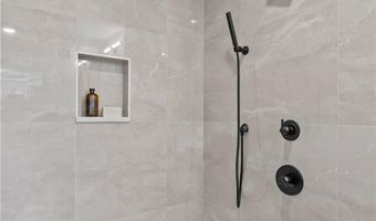 2461 Eaton Rd, Charlotte, NC 28205