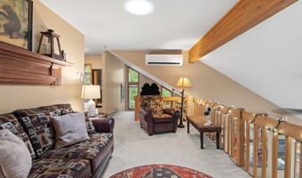 129 Woodbury, Blakeslee, PA 18610