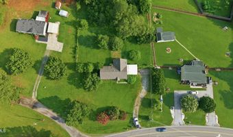7912 Smith Rd, Apex, NC 27539