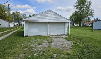 633 S 17th St, Elwood, IN 46036