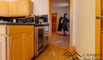 40 Castle Rock Rd, Cody, WY 82414