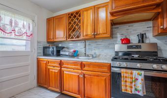 51 Park Ave 2-13, Danbury, CT 06810