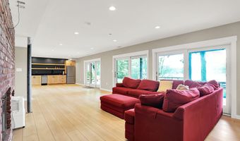 22 Point Ln, Arcadia, IN 46030