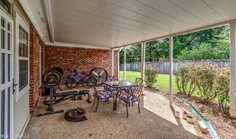 350 Edgewood Xing, Brandon, MS 39042