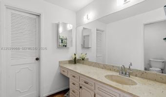 9341 E Bay Harbor Dr Ph-B, Bay Harbor Islands, FL 33154