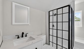 21005 Lawrence 2074, Ash Grove, MO 65604