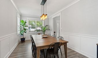 140 Pennant Ave, Beachwood, NJ 08722