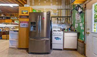 738 Dawson Creek Rd, Arapahoe, NC 28510
